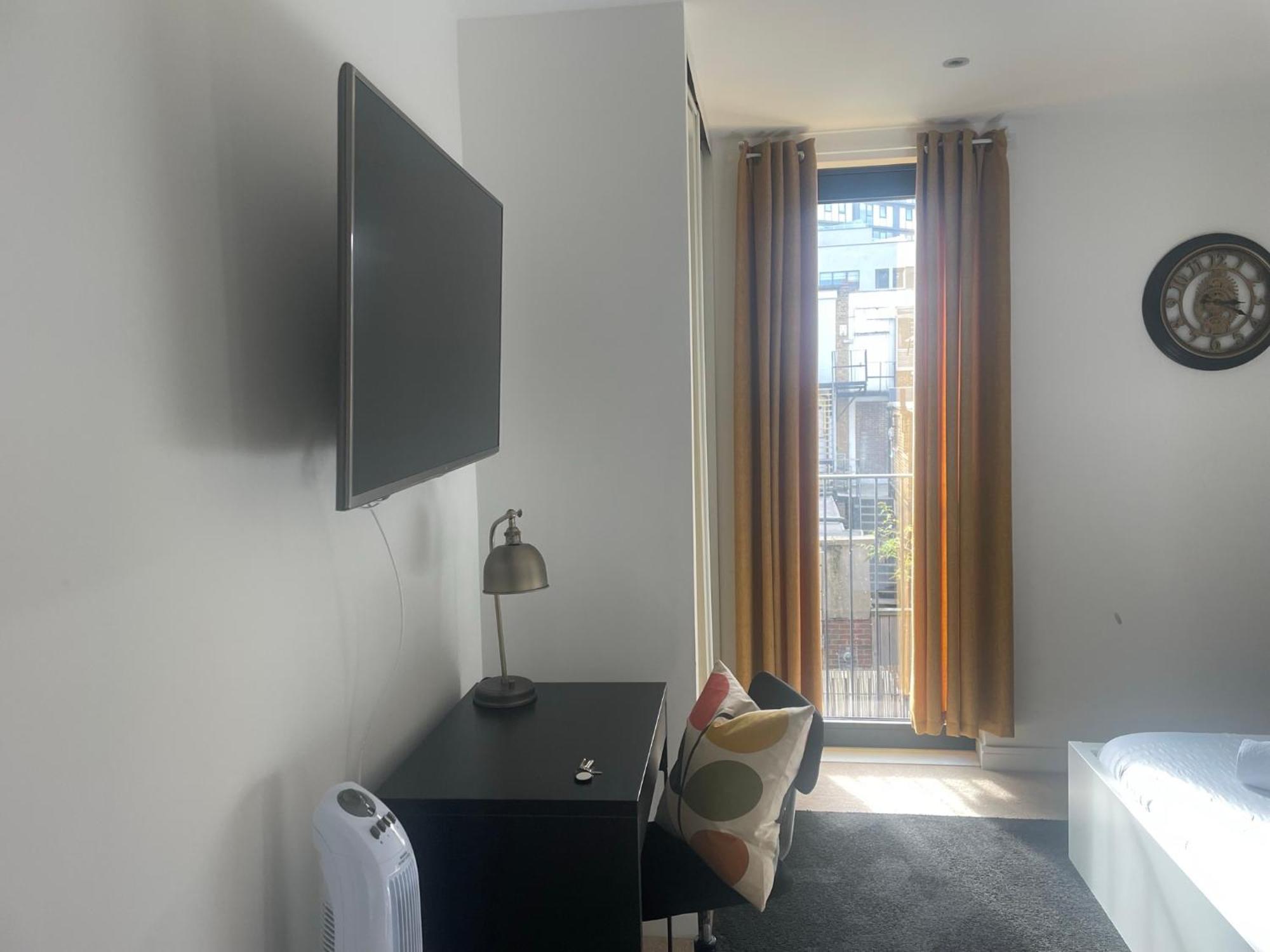 Modern En-Suite Room And Self Catering In لندن المظهر الخارجي الصورة