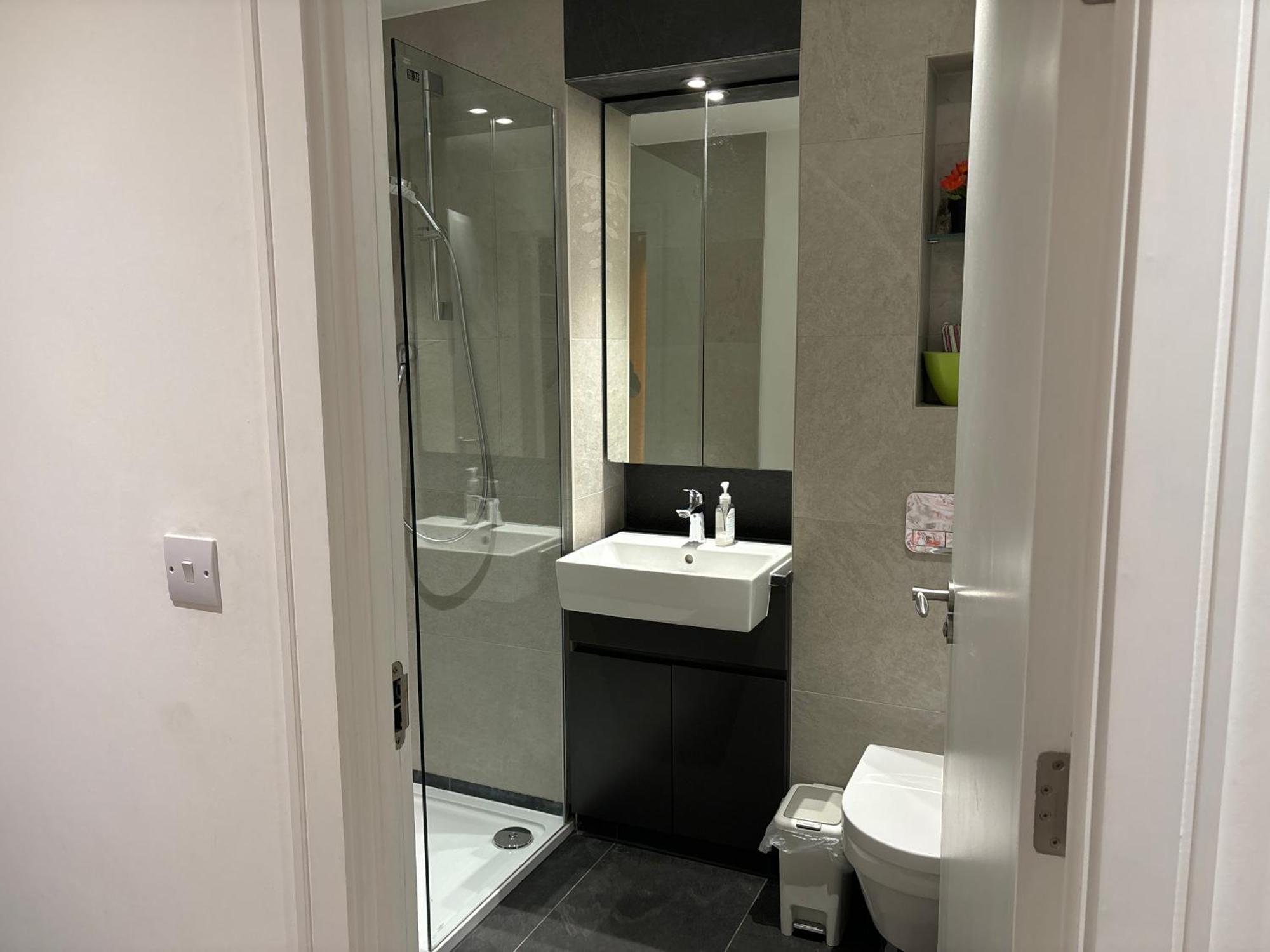 Modern En-Suite Room And Self Catering In لندن المظهر الخارجي الصورة